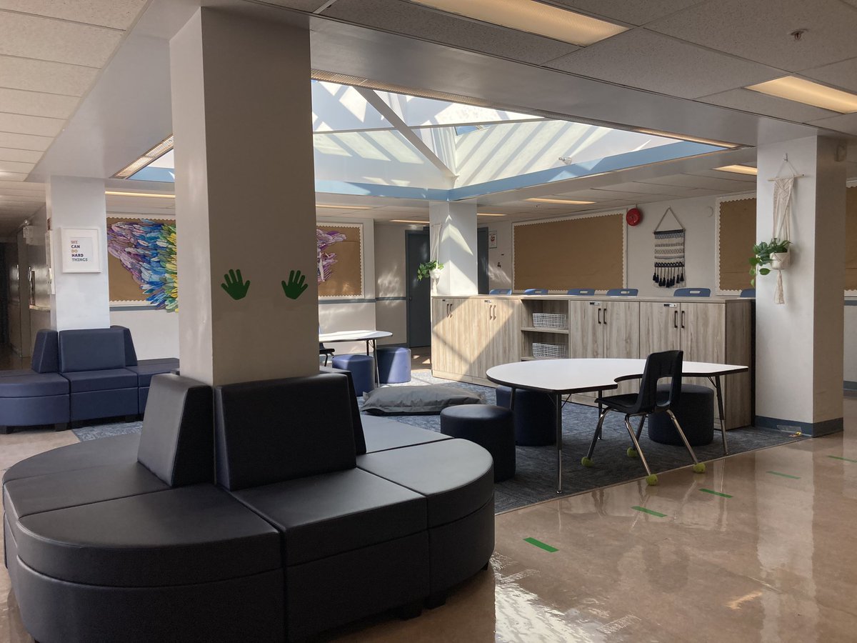 Hollyburn Elementary School tweet media