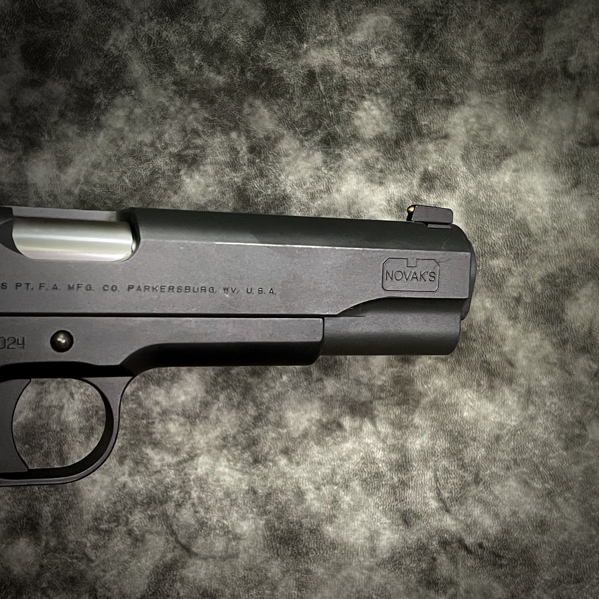 arms_western's tweet photo. WESTERN ARMS
Novak Custom Next BK
Ver.3

#WA #WESTERNARMS #ウエスタンアームズ
#AIRSOFT #AIRSOFTGUN
#Novak #NovakCustom #NovakNext
#45AUTO 

#ガバメント　#ガバ　#ノバック　#ノバックカスタム

https://t.co/4iKzbGJAoJ
https://t.co/H5ScJ9tcDF https://t.co/3HkXsDc6gB