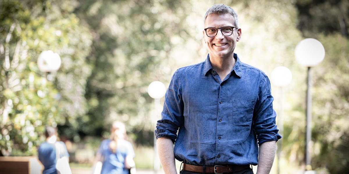 UOW's tweet photo. Are you one of the 2% of people in society considered super-recognisers? Researchers from #UOW and @UNSW have analysed what actually allows super-recognisers to never forget a face. 👉 https://t.co/C9bRYMmhKW #UOWResearch #SuperRecognisers https://t.co/7fXVWzmras