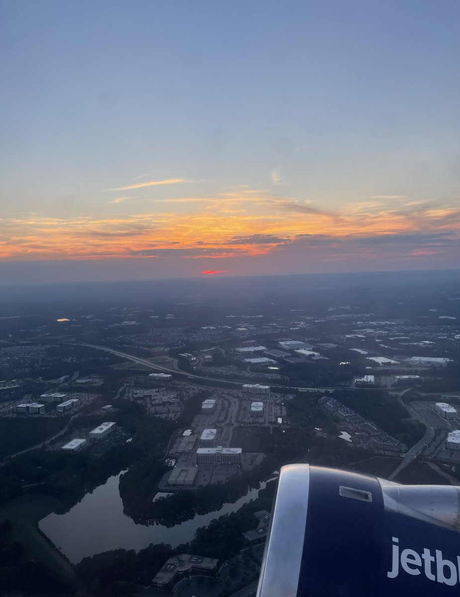DrChrisLongo's tweet photo. Goodnight, Raleigh.. mom &amp; dad, here I come #CTbound https://t.co/PSzQgZXWLP