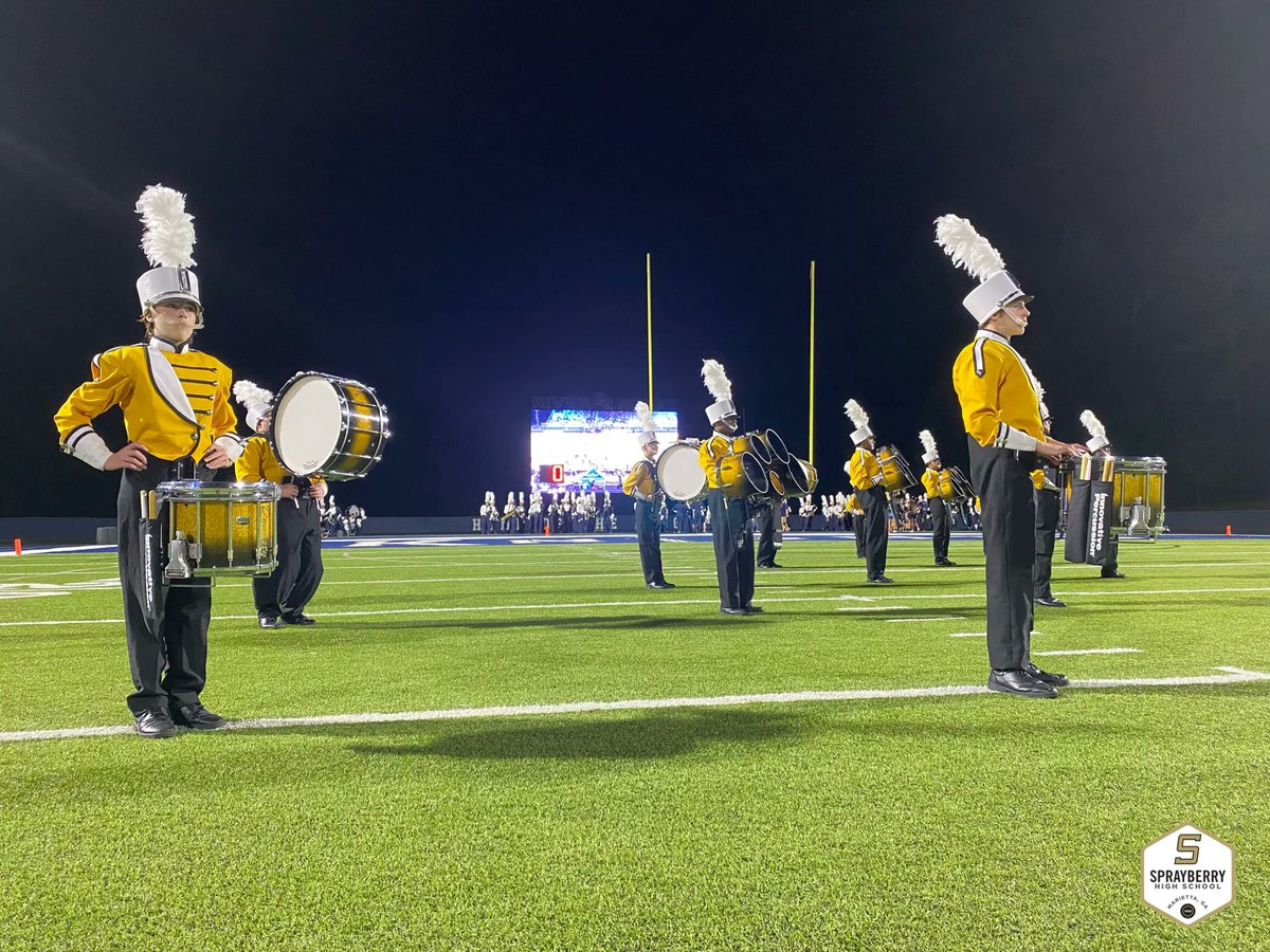 AMAZING halftime performance from our Band of Gold! 
#shspositiveposting #wearesprayberry