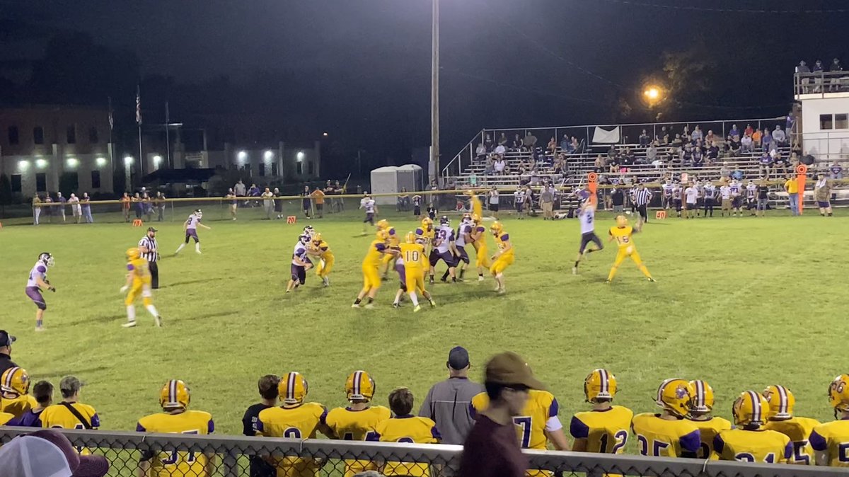 FH_Highschool's tweet image. I don’t always cheer for Southern, but when I do, it’s because the Tornados are such great hosts! Thanks, SHS! Good luck this season!