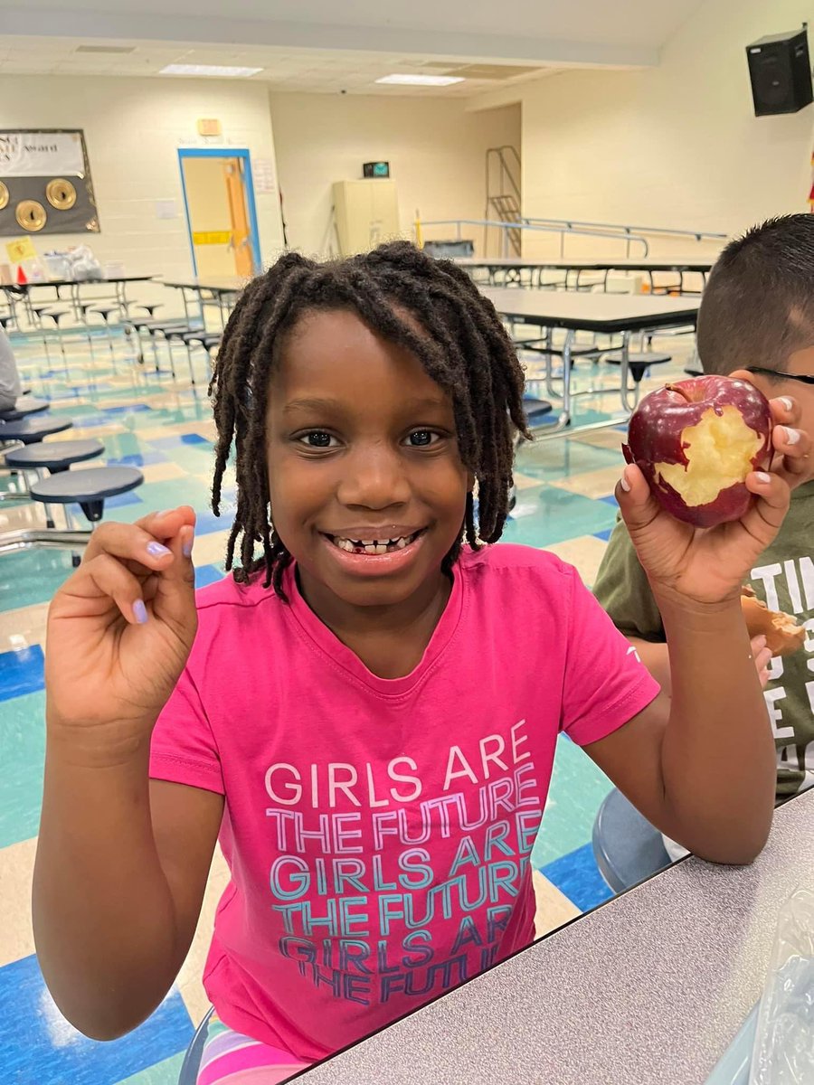 EcoffElementary's tweet image. Why are teeth sharp? Because they do their homework! 😁😂 Mrs. Stone had THREE students lose teeth this week! 🦷 #EcoffLions