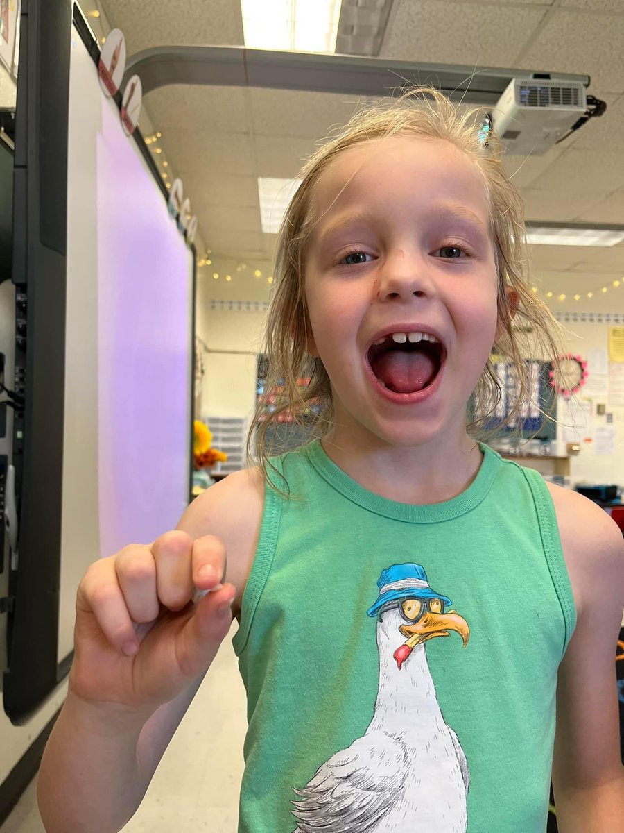 EcoffElementary's tweet image. Why are teeth sharp? Because they do their homework! 😁😂 Mrs. Stone had THREE students lose teeth this week! 🦷 #EcoffLions