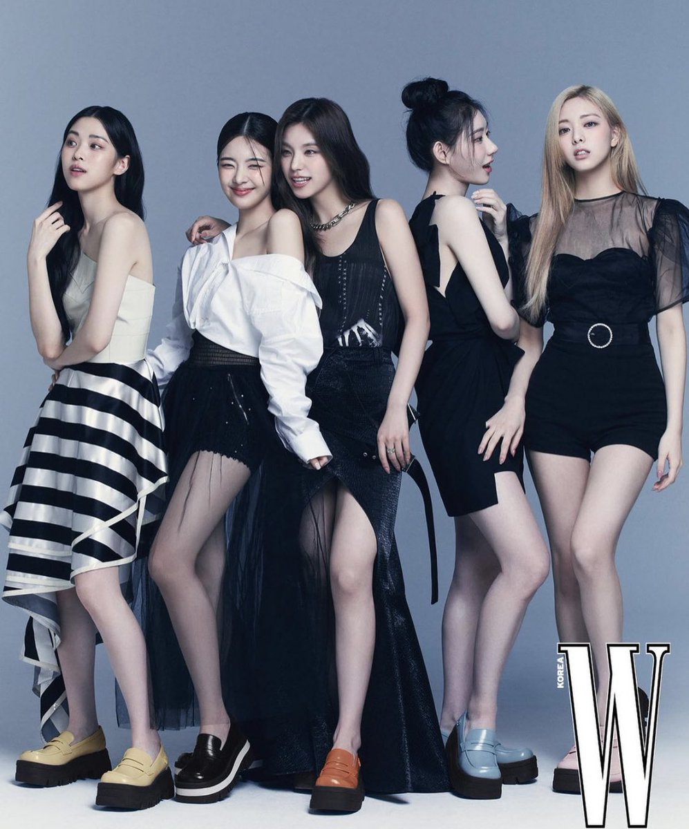 UNIVERSEITZY's tweet photo. [INSTAGRAM] [1/3]

New @ITZYofficial's photoshoot by WKorea 

🔗 https://t.co/rBP6o1Vlnd

#ITZY  #있지 https://t.co/ZkGQoOGPJV