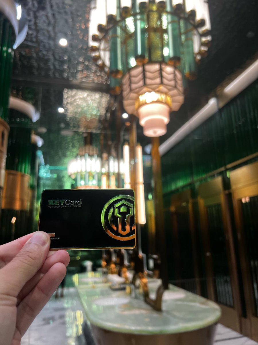 jonny_sends_it's tweet photo. "Curiosity is the pathway to success." โพ๏ธ๐
@Nima_Keylead #KeyCardFriday
#MetaMansions #KeysToken #KeyCardV1 #NFT #Web3 #Metaverse
@MetaMansionsNFT
@CommunityofKeys
@keysmetaverse https://t.co/19pJJmUhnx