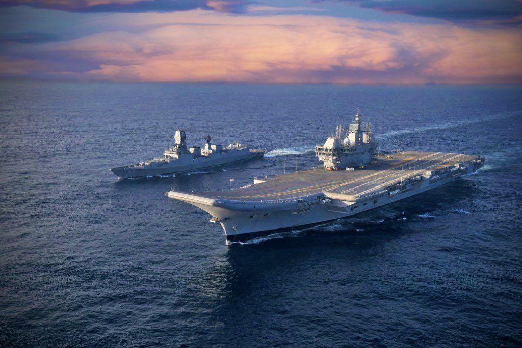 Rakschit_b's tweet photo. #INSVikrant! India’s 1st indigenously built aircraft carrier &amp; a perfect example of #AtmanirbharBharat or Self-reliant India. Now we join the prestigious five nations with the capability. Pride of #India #IndianNavy #IndiaAt75 https://t.co/CSwewjKHGz