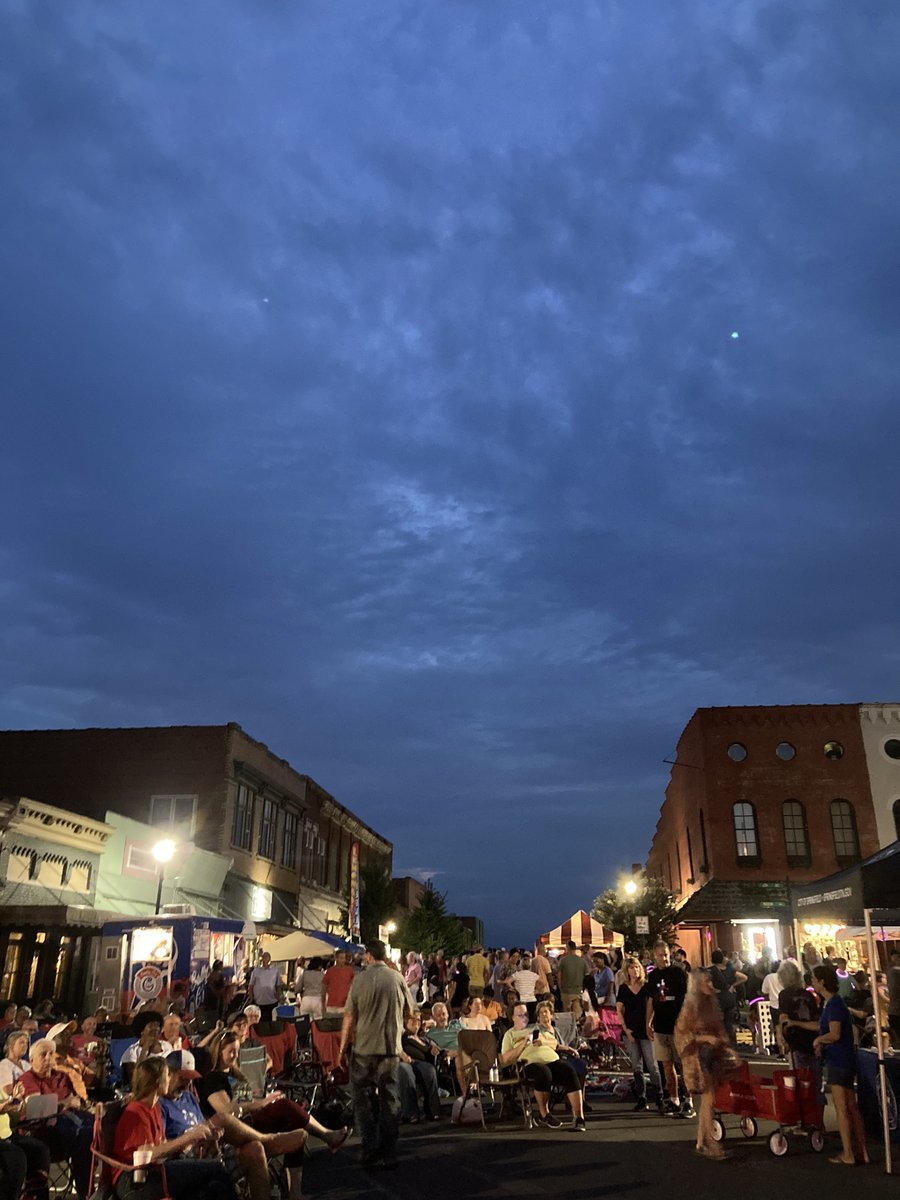 springfield_tn's tweet photo. Thank you #SpringfieldTN and Historic Springfield Events for another unforgettable First Friday Night Market!

Mark your calendars for October 7 when The Fortunate Sons featuring Buzzy Poole and Dewayne Bellar perform live! https://t.co/8FYf6N8YZf