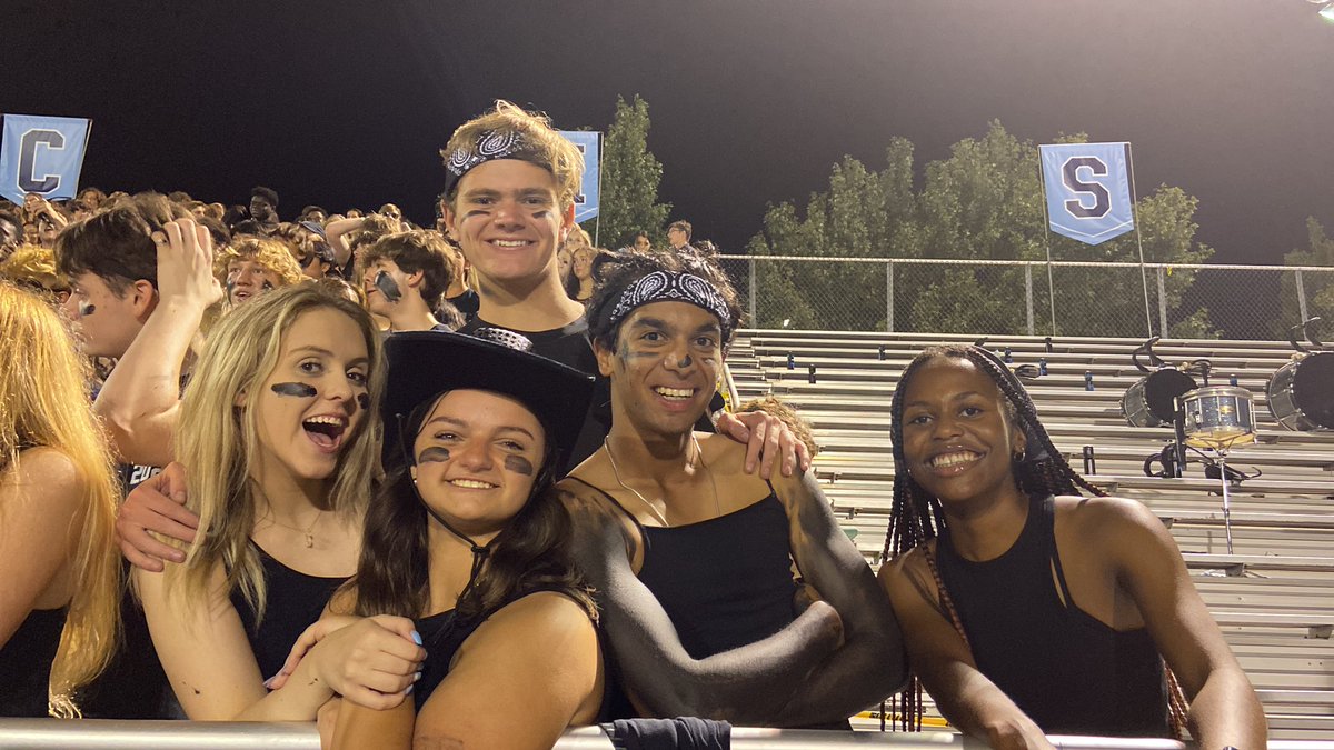 theyearbookCHS's tweet photo. Seniors repping at the Indy game tonight . https://t.co/4HNEKnPumW