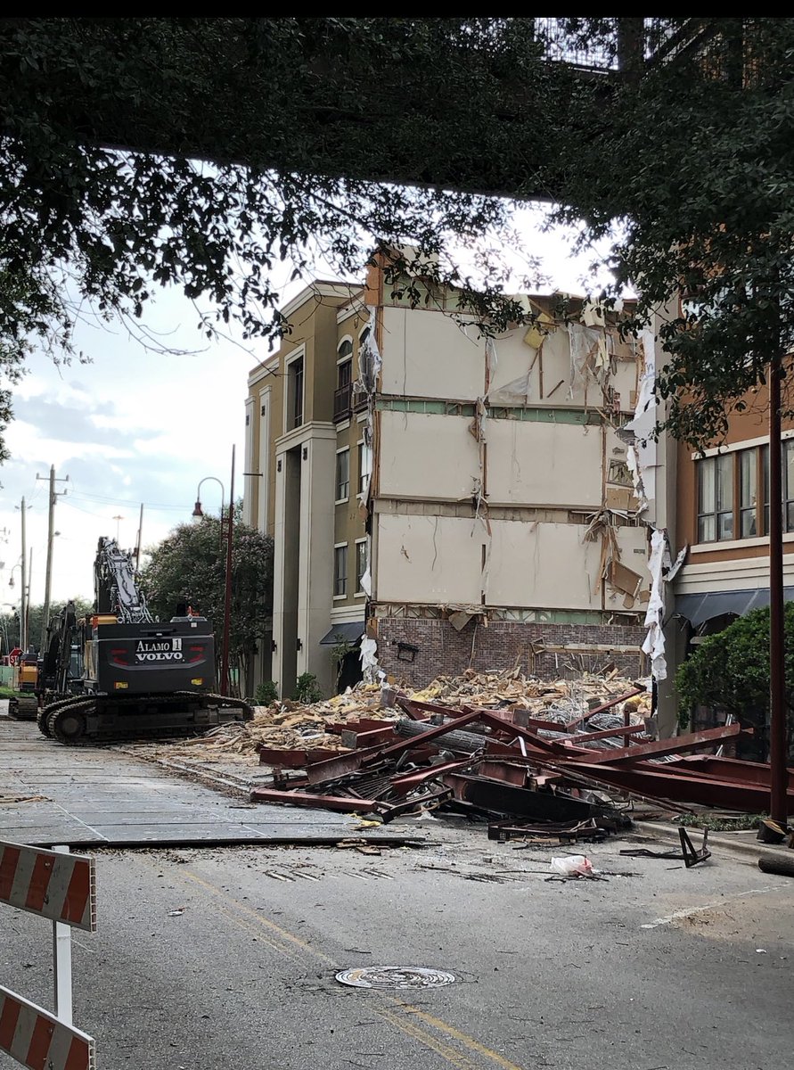 StopTxDOTi45's tweet photo. 🚨TxDOT begins tear-down of the Lofts at the Ballpark despite strong opposition from the @houmayor @JacksonLeeTX18 and locals.
We will not be paved over.
Full press release w/ links: https://t.co/omOfG1zFuL https://t.co/VRsM9P7HH5