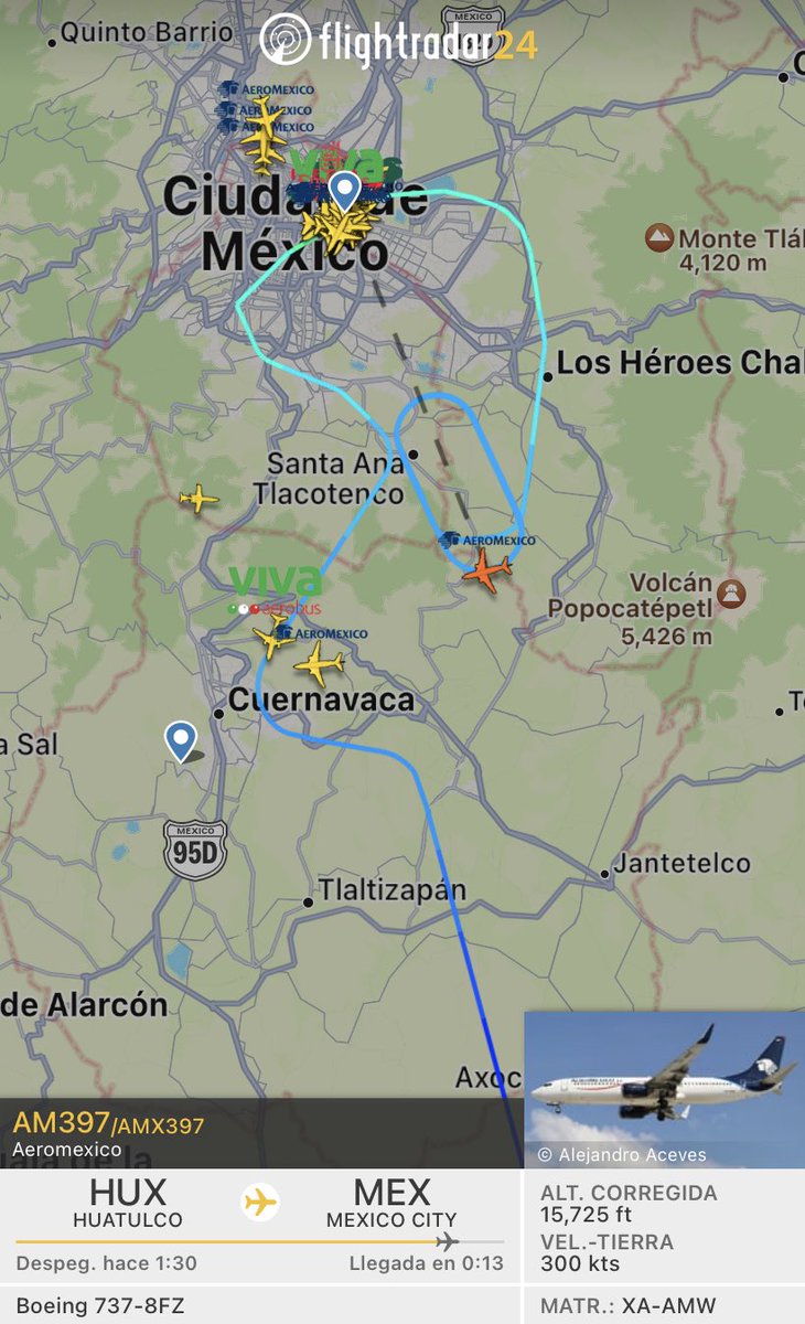 LeonelSerrano10's tweet photo. ¿Qué pasará en el @AICM_mx que tiene dando vueltas a los aviones? Sería interesante saber porqué el vuelo AM397 se fue al aire @lopezdoriga, @Aviationmex https://t.co/5SNNmmTnvy
