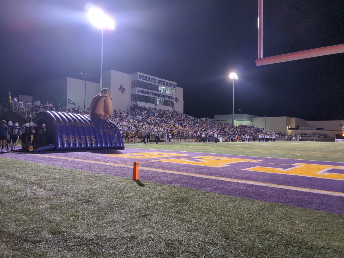 An amazing night for some @GHS_PirateFball <a href="/CoachZschiesche/">Coach Zschiesche</a>