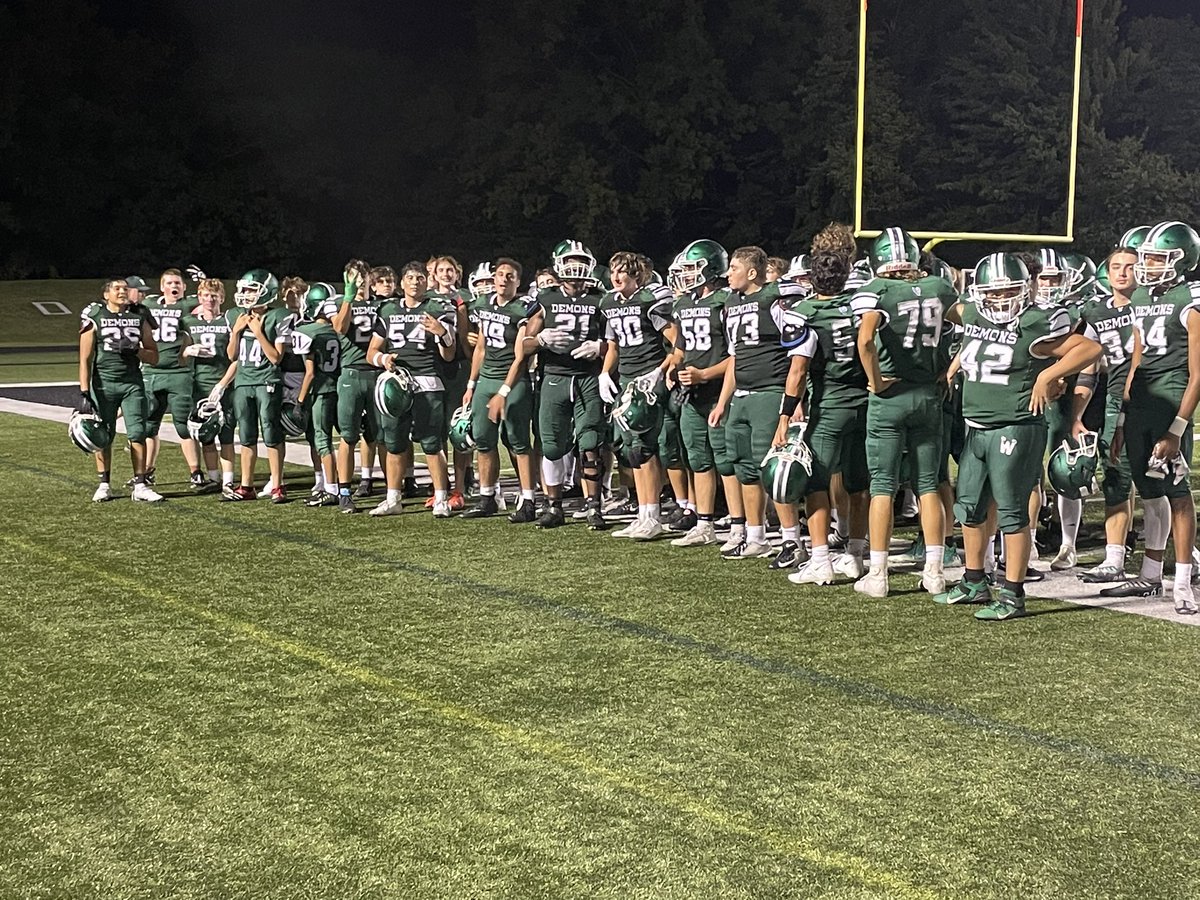 Victory 💚#HornsUp <a href="/WHS_Westlake/">Westlake High School</a> @DJShaw_WHS