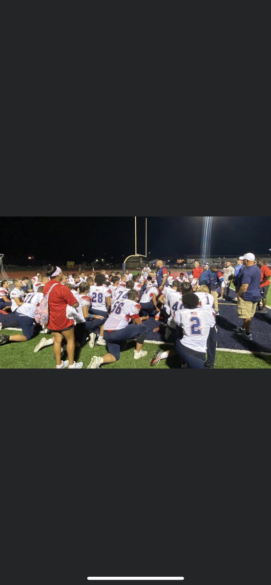 Hard fought win tonight at Washington 17-14!  <a href="/SMHS_Official/">House of CARDS ♣️♥️</a> <a href="/SMAthletics1/">SpringMillsAthletics</a>
