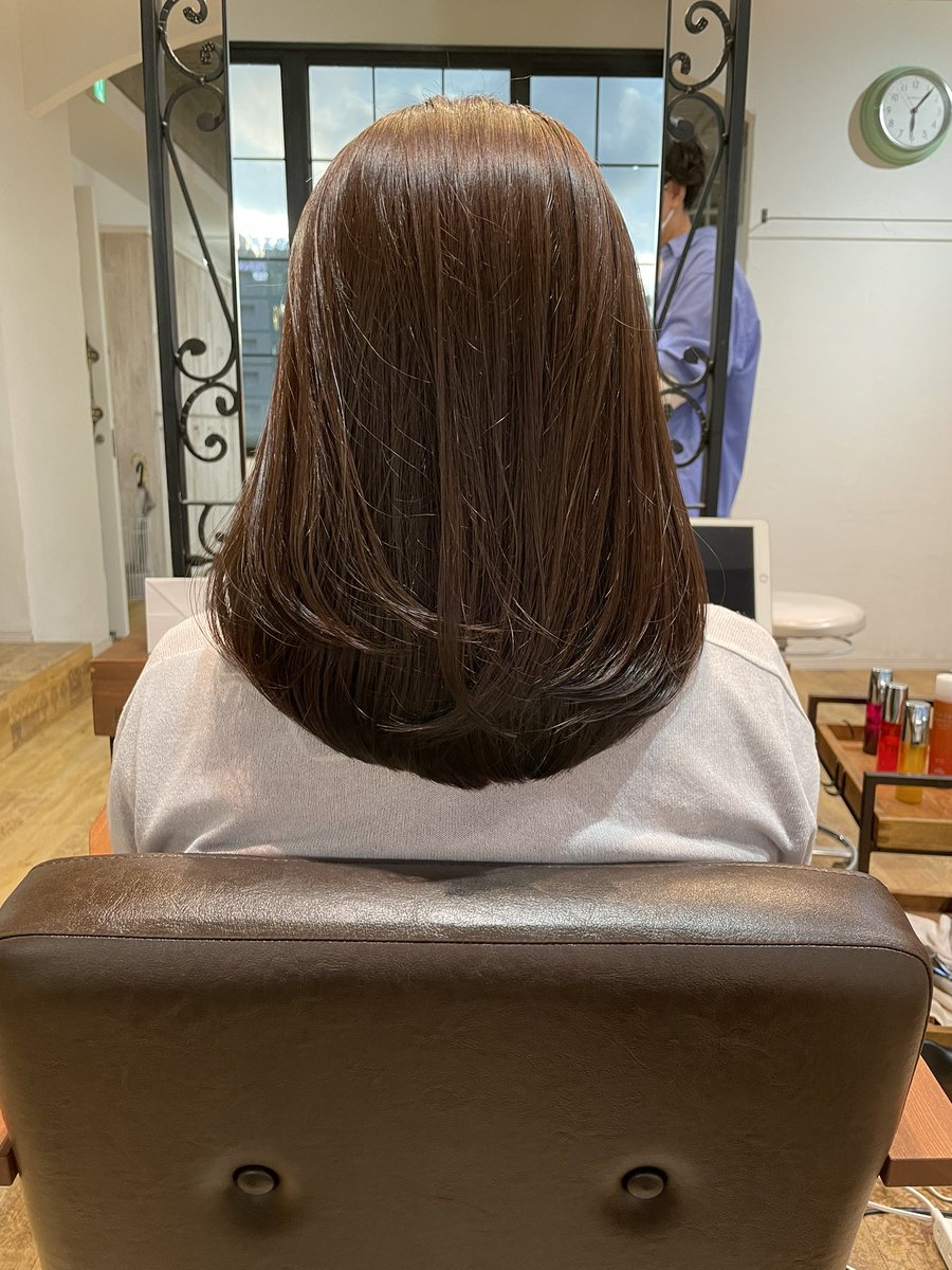 karamari0604's tweet photo. Before←       →After

トレードマークになってた黒髪ロング
お尻よりまだまだ下だった髪の毛を肩まで切りました♡

さっぱりした(  ´˘`  )

#ヘアドネーション https://t.co/ZGMTzqoRri