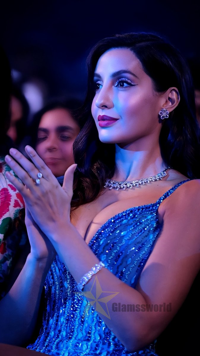 Say Salam To Queen #NoraFatehi