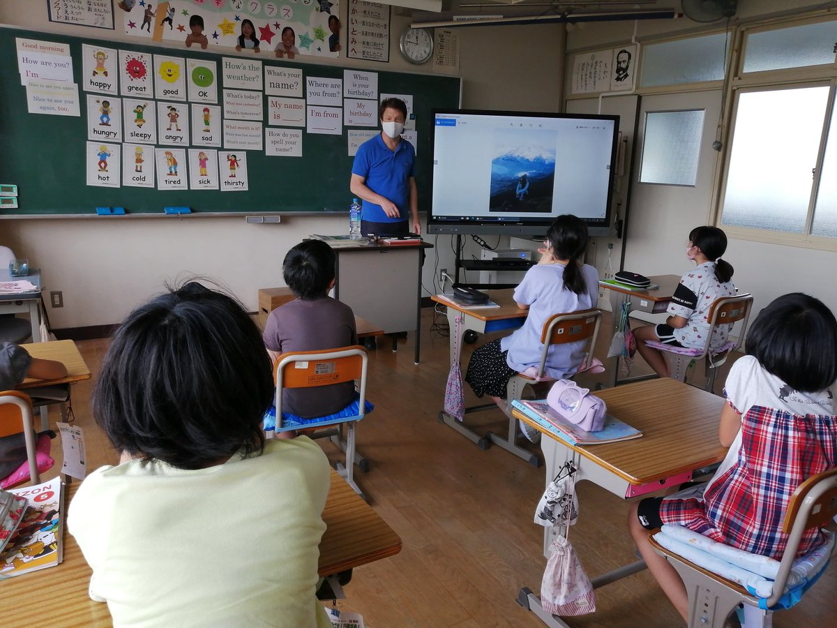 elusiveilusionz's tweet photo. Bringing Web3.0 to the classroom!
For the first time, my principal agreed to allow photos taken as long as students' faces are not shown...

Introducing Japanese 6th graders to the epic work of @jennadixonphoto https://t.co/vqlDWnXOQr