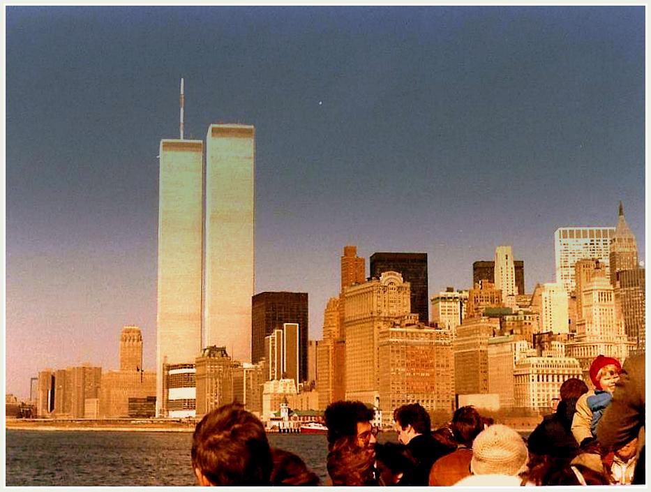 RetroNeedy's tweet photo. New York in the 1980s #WeWillNeverForget #NYC #NewYorkCity #nostalgia #retro https://t.co/Y5vacjs61K