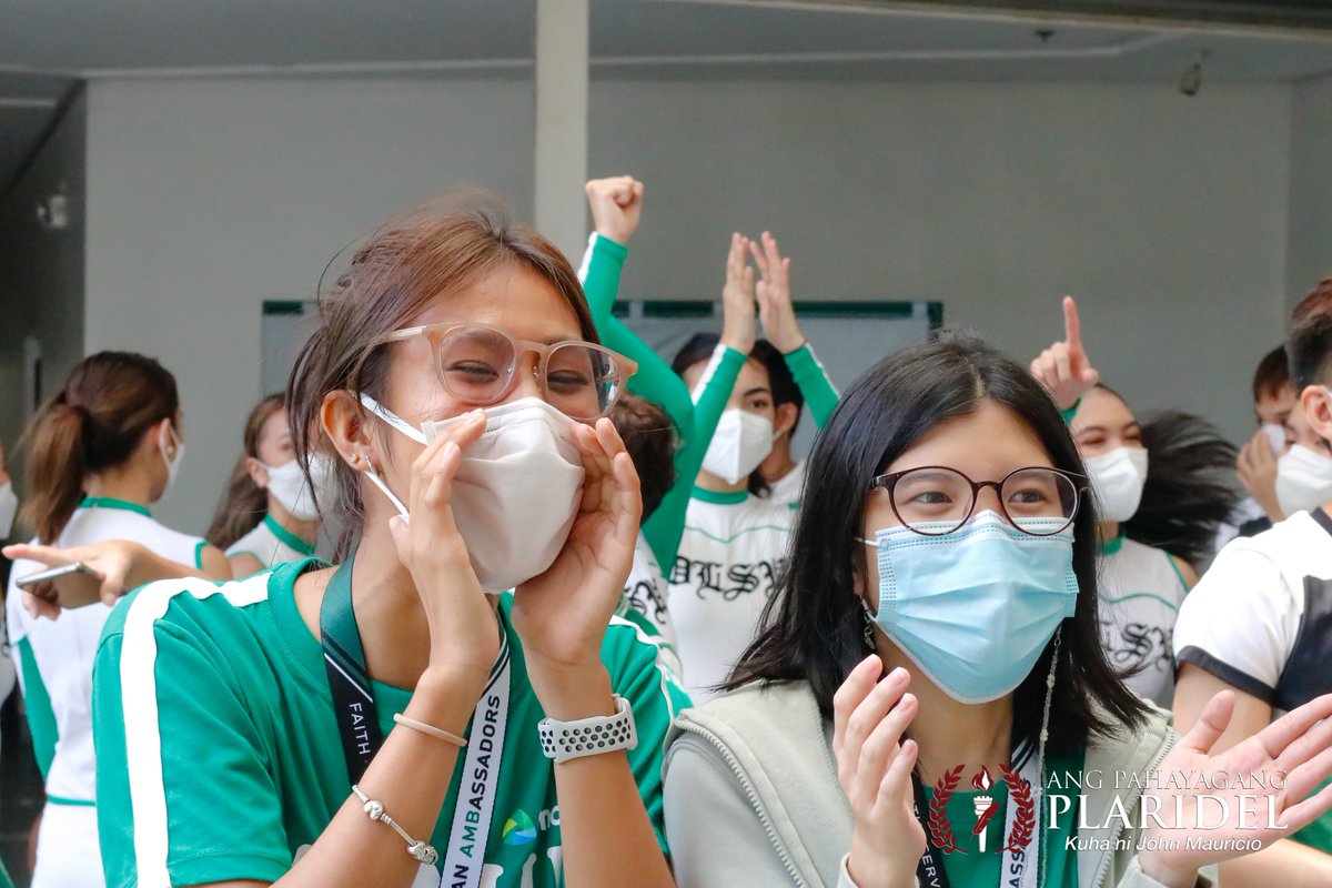 Plaridel_DLSU's tweet photo. PUSPUSAN ang pagsalubong ng pamayanang Lasalyano sa mga ID 122 ng GCOE at SOE para sa huling araw ng #LPEP2K22, Setyembre 2. https://t.co/llXWx2URjc