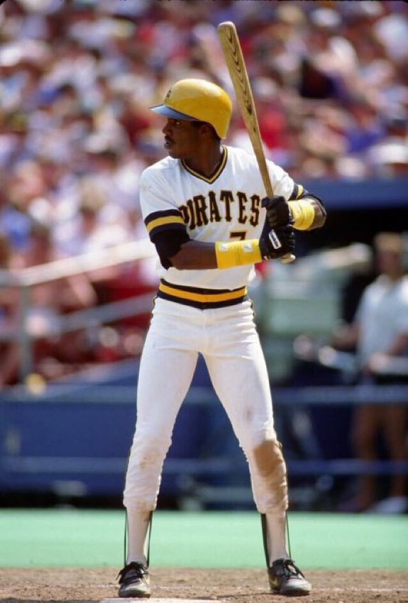 Super70sSports's tweet photo. Remember that time you were skinny when you were 27 and Mr. Olympia when you were 37? Oh, that���s right, you don’t because you didn’t pound horse steroids like Tic Tacs. https://t.co/uuMKP6IHAZ