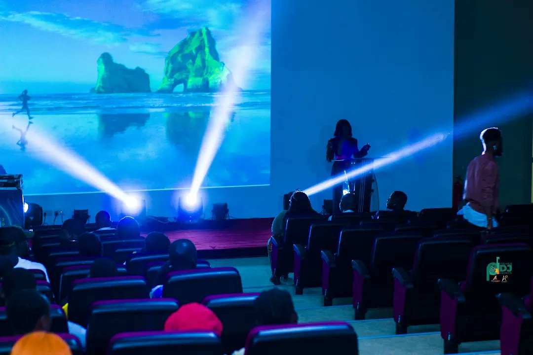 premierdjawards's tweet photo. View Of The Event Hall During The Maiden Edition Of PREMIER DJ AWARDS As The Event Was About To Begin.
#premierdjawards22 #PDA22 #dj #GhanaDJs #internationaldjs #thenextleveldj #skills #talents #music #share #djs #africandjs #GlobalDjs https://t.co/dC7XaTStvu