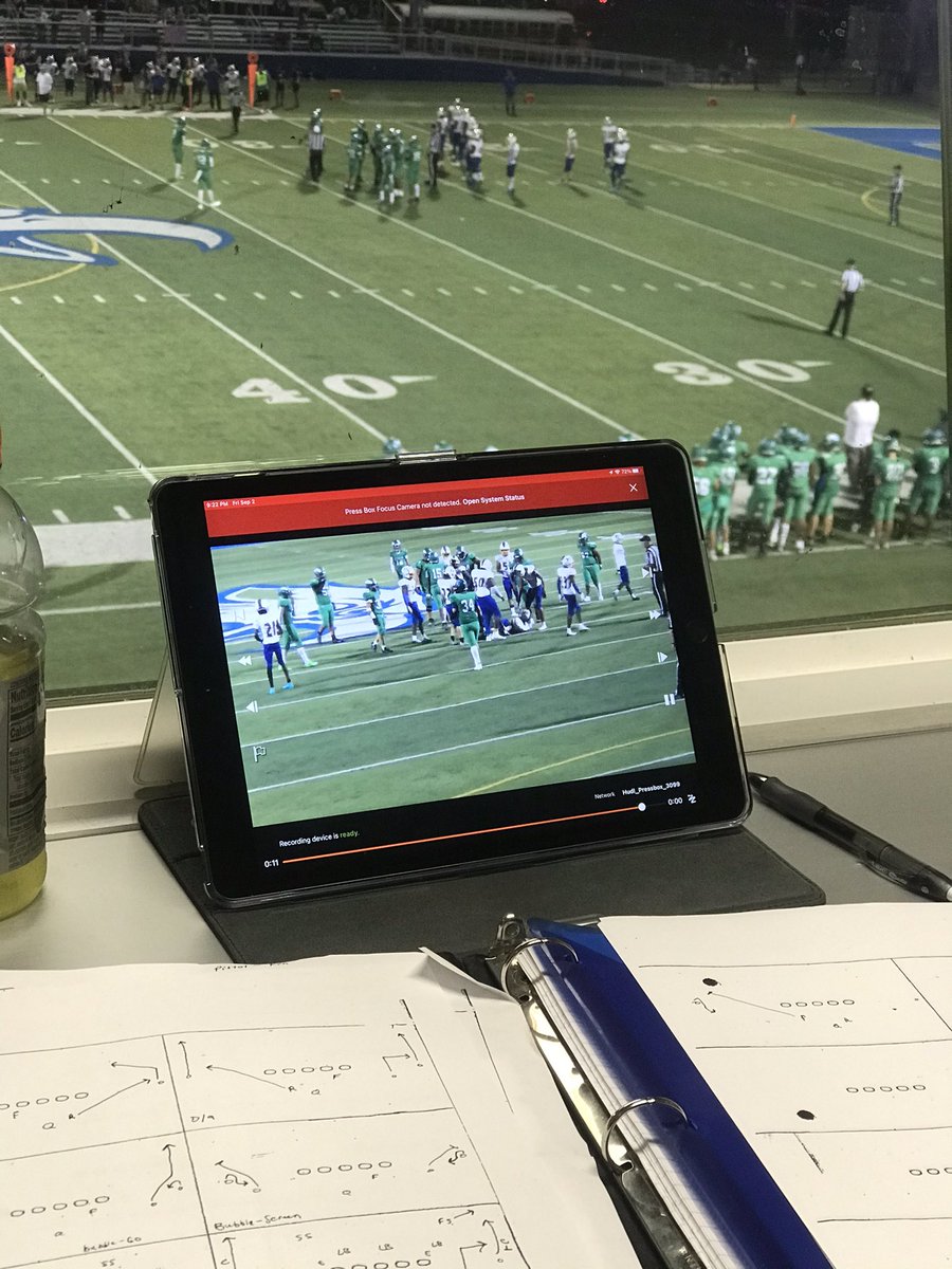 taytay622's tweet photo. 42-20 #GoodDub https://t.co/Y1597wbf0g