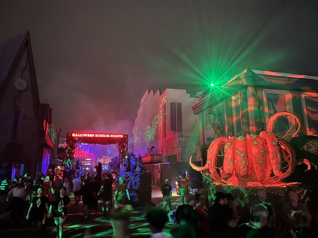 This. Is. HALLOWEEN! #hhn31
