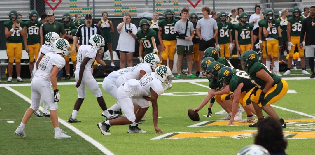 gotyourback300's tweet photo. Last night was BRUTAL against Legacy.  Regardless the score, our guys gave it their ALL.  As a parent, to see your child keep pushing through till the last second of the game, regardless the score- that's heart &amp; dedication, and I couldn't be more proud. #53 @OakOwlsSports https://t.co/C8lhMACkRP