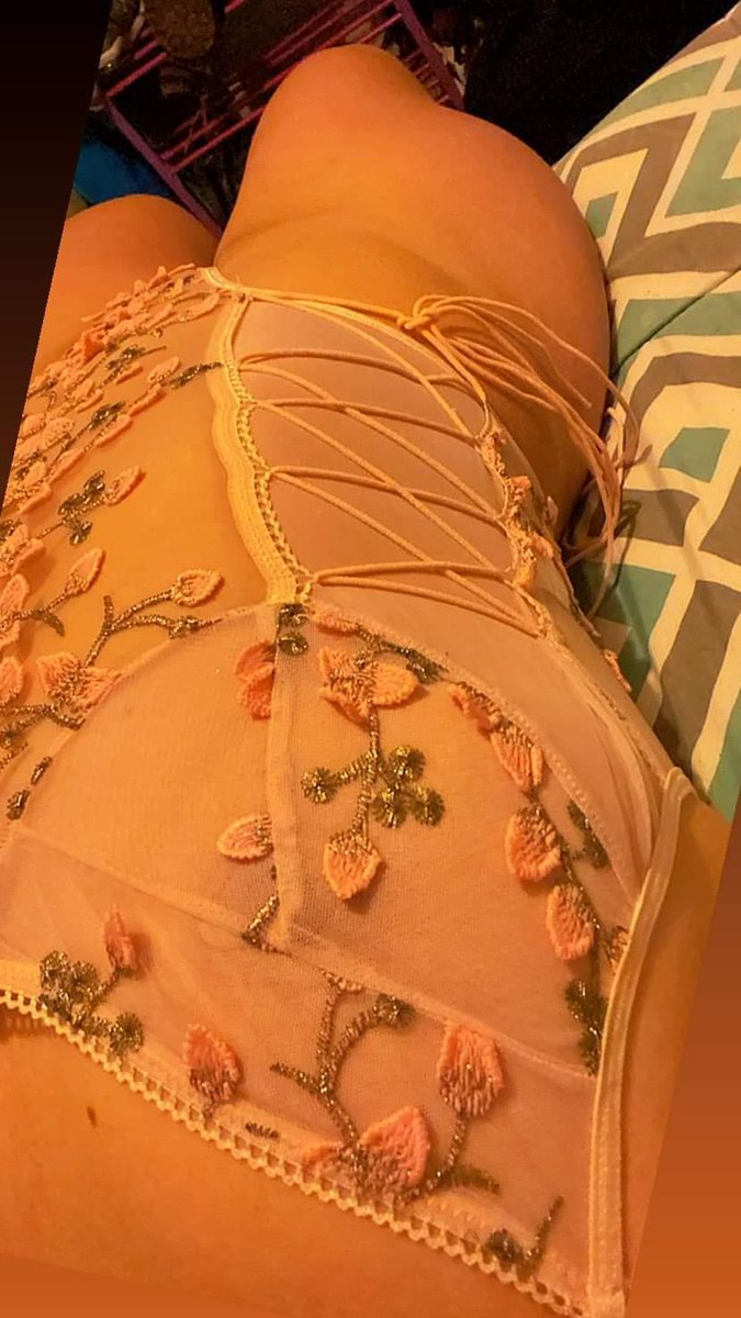negrafiree's tweet photo. Se vienen cositas con esa lencería 😏🔥��
Sígueme y ayúdame a conseguir más seguidores y se vendrán regalitos😈😈 https://t.co/vXErpKhDMN