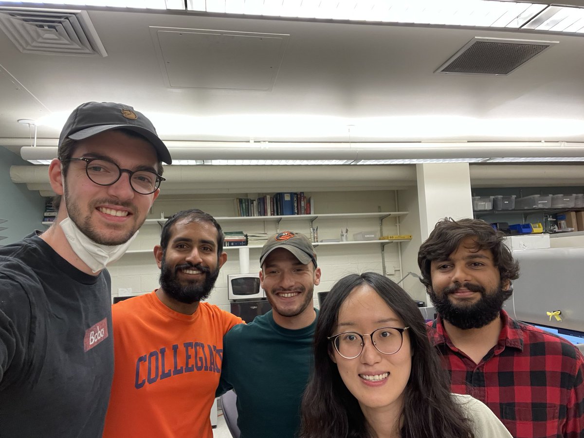 yiwei_qiang's tweet photo. My last day @Penn : ✅get Alumni PennCard ✅bid farewell to my wonderful advisors and labmates                                        ✅eat great food to end this bittersweet day. The #gradschool adventure is over! I will always miss @Penn, @PennEngineers and @MSEatPenn.🥹 https://t.co/BD9Qbpyr4G