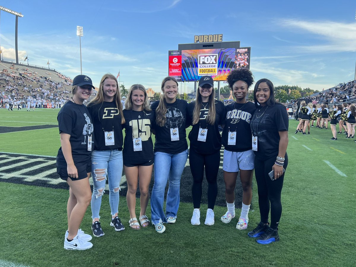 Ansley Armstrong (@ansarmstrong) on Twitter photo Had an awesome time visiting my future home and hanging out with my future coaches and teammates! <a href="/PurdueSoftball/">Purdue Softball</a> <a href="/CoachDeOliveira/">โ๏ธIrish Coach Boo!โ๏ธ</a> @PurdueCoachD <a href="/CoachMFrezzotti/">Magali Frezzotti</a> #BoilerUp #23s #classof2027 Had an awesome time visiting my future home and hanging out with my future coaches and teammates! <a href="/PurdueSoftball/">Purdue Softball</a> <a href="/CoachDeOliveira/">โ๏ธIrish Coach Boo!โ๏ธ</a> @PurdueCoachD <a href="/CoachMFrezzotti/">Magali Frezzotti</a> #BoilerUp #23s #classof2027