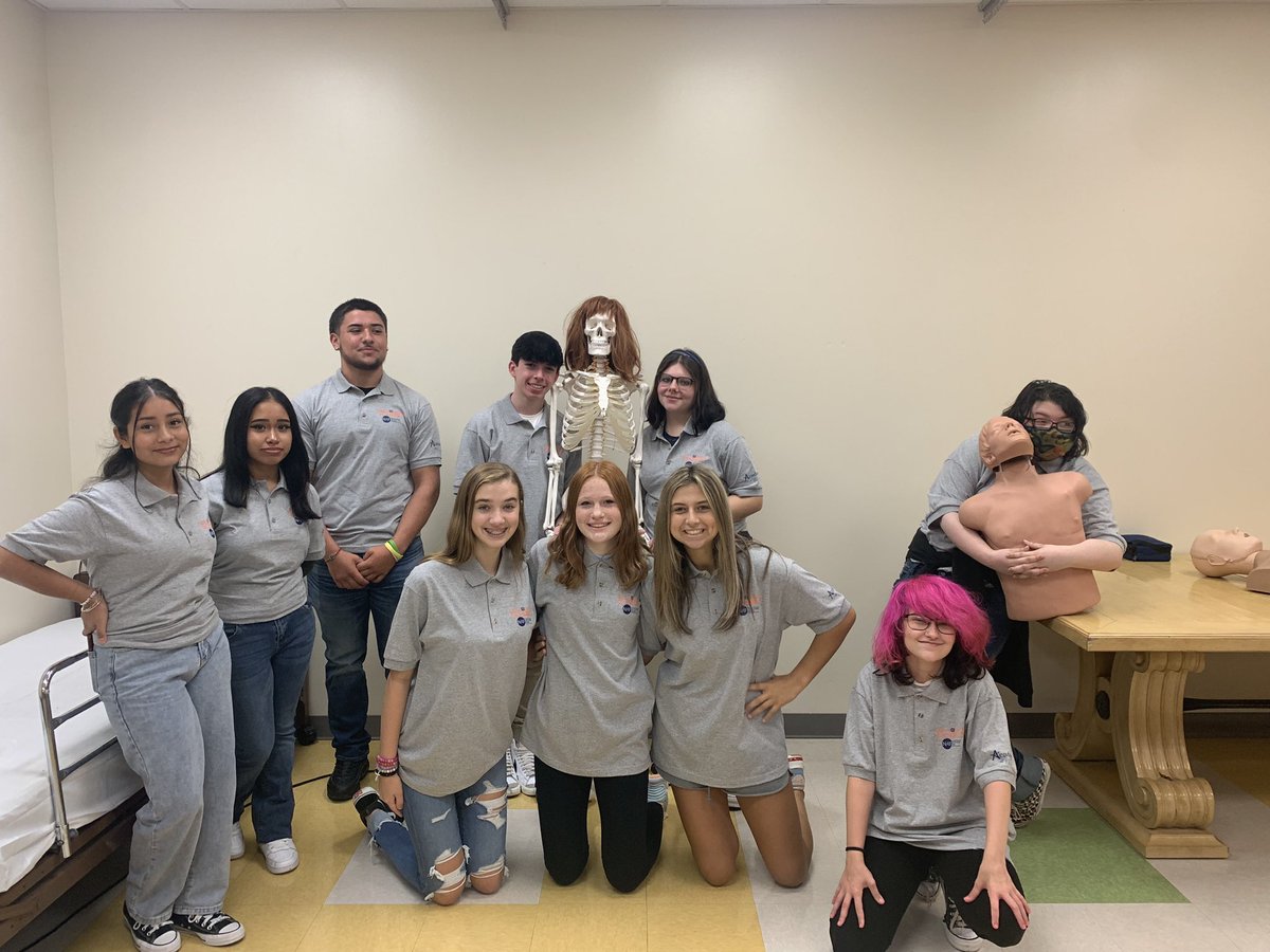 SoLee_AOLS's tweet photo. Now bones about it..we had a great first week of school! @leecoschoolsnc @ncpublicschools @CTEforNC @SoLeeHS @NAFCareerAcads https://t.co/5WUipYRvd1