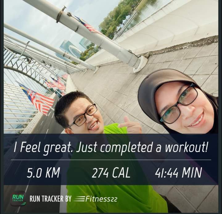 EjenAnas's tweet photo. 1st 5km jadi pacer..lari 21km utk mnum milo ais..fuhh lega.. Alhamdulillah cuaca redup..ramai runner turun pagi ni..
#AnasCoway
#CowayRunner
@Twt_Jogging https://t.co/3PlfDnXfbU