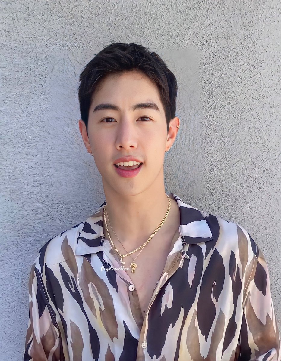 93mt__'s tweet photo. แฟนเด็ก🥰🤏🏻

#MarkTuan https://t.co/JTumqnPE9e