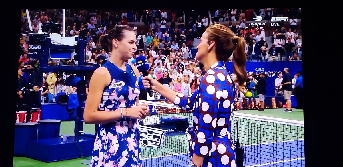 Ajla Tomljanovic of Australia advances to 4th major Rd of 16, beating Serena Williams 🏆👍🏾