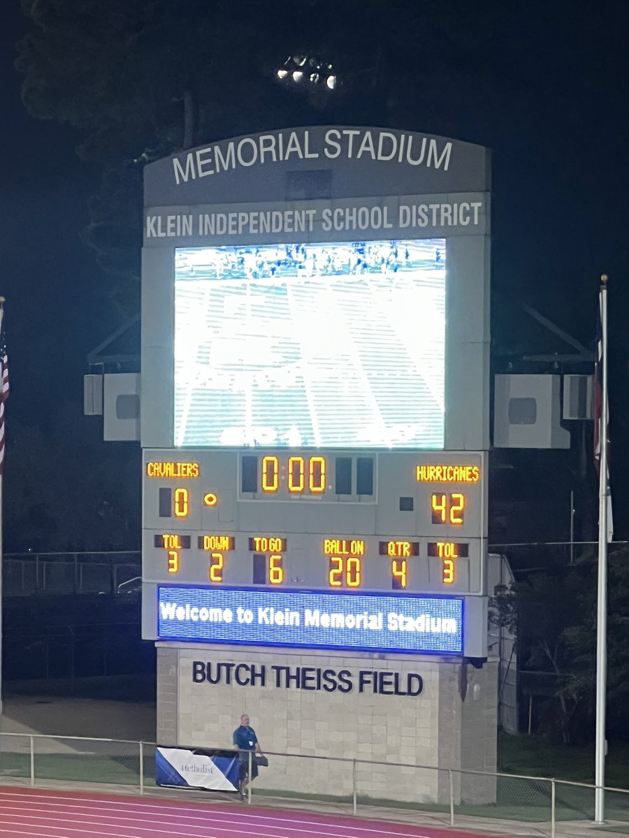 walk em down🐶 #blowout