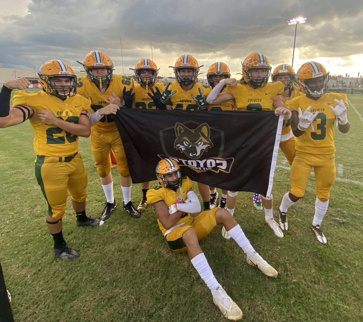 CoachTico's tweet photo. @StayHowlin @TheCoyoteWay @CCHS_Sport @KaitlynRidolph Hit Squad with 4 more turnovers. Rest and Recover, get back ready to work on Tuesday. https://t.co/qNtU6p6qxq