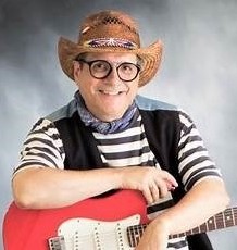 coolbeansmusic's tweet photo. While recording our NEW CHILDREN'S ALBUM "ALIENS ASTRONAUTS and ASTEROIDS" by Steve Pullara and His Cool Beans Band, I invited in a few friends Here I am with PBS Kids' Twinkle Time. We're sharing harmonies on"The Supernova Bossa Nova." https://t.co/CFISLVhQbQ https://t.co/7dSERAqRdn