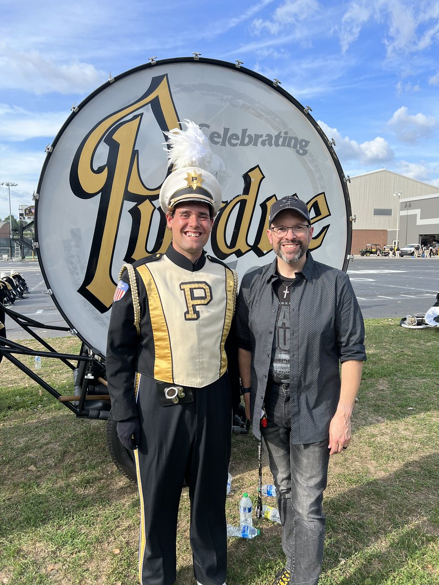 BrianNeudorff's tweet photo. With @ryan_neudorff @LifeAtPurdue and with @ZacharyNeudorff @IndianaUniv #B1GDad w/ @mom2twinsplus1 https://t.co/Tn2OloHBf0