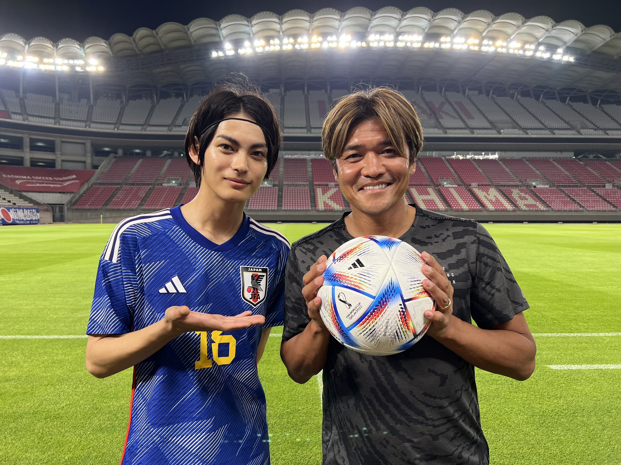 公式 日曜劇場 オールドルーキー オールドルーキー 最終回にて 22 年 Fifa ワールドカップ22で日本代表が 着用予定のサッカー日本代表新ユニフォームを着させて頂き日本代表戦に挑みます どこよりも早く日本代表戦で着用させて頂く新