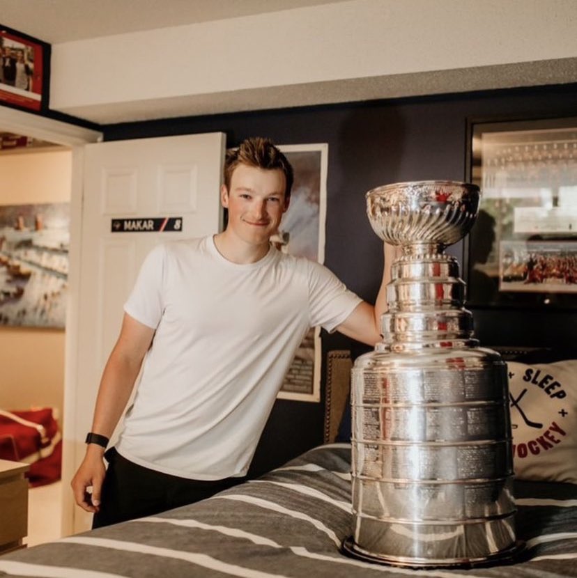 c_burakovsky's tweet photo. I GET AWAY FROM THE INTERNET FOR 4 HOURS AND CALE DROPS A PHOTOSHOOT https://t.co/UvcU6QCCGp