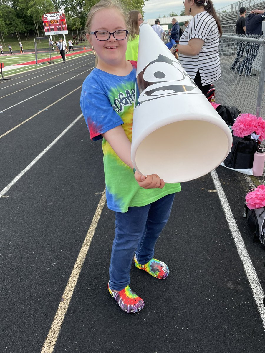 BuddiesBerries's tweet photo. We had a blast at the football game tonight! #goberries https://t.co/g7JJzruIkt
