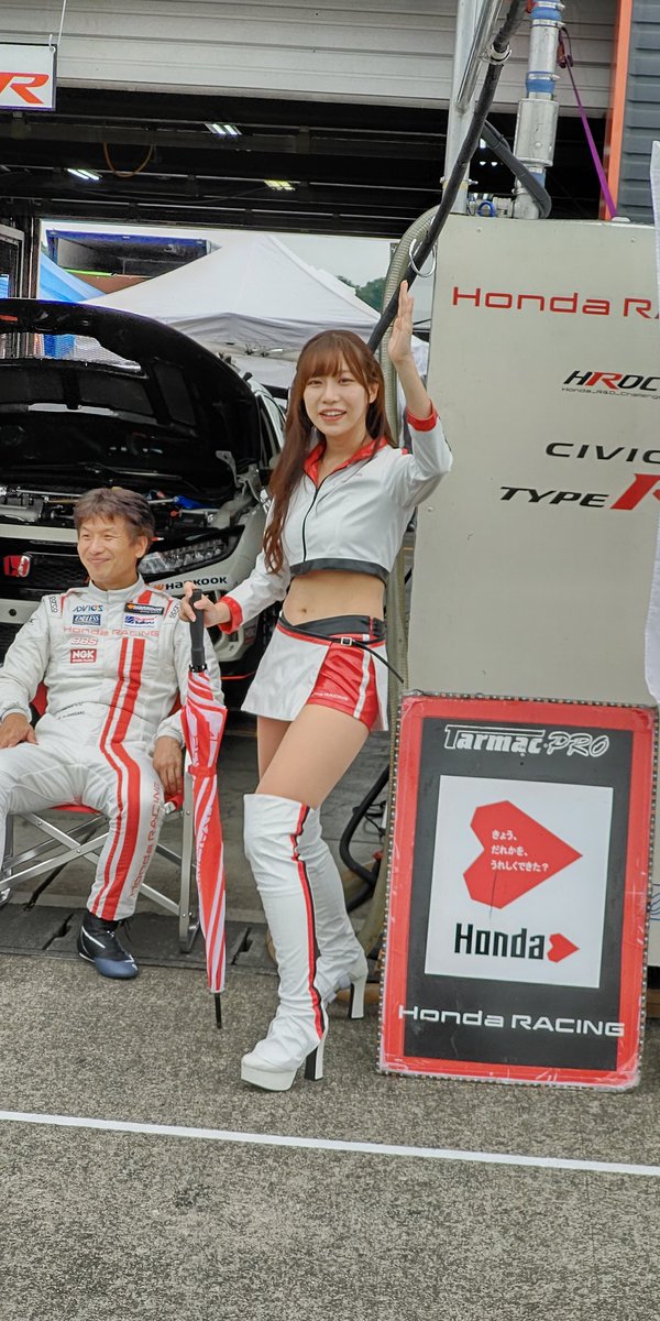 kasei__k_fuune's tweet photo. 本日の今田さん

取り急ぎなのでスマホ画質勘弁😅

#スーパー耐久 
#S耐
#モビリティリゾートもてぎ 
#今田希
#dela
#NBGF https://t.co/gjJ3KfEafu