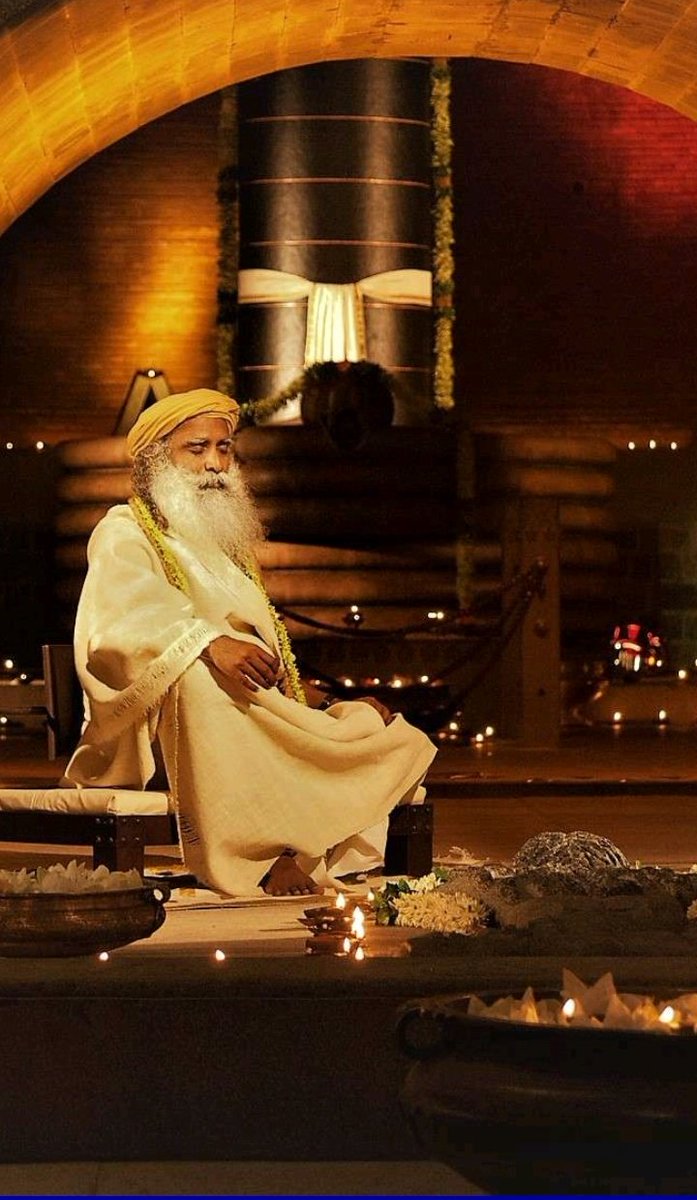 iamchandrus26's tweet photo. Happy Birthday Sadhguru 🎂

@SadhguruJV @ishafoundation 
#SadhguruBirthday https://t.co/5TIaosy4B8