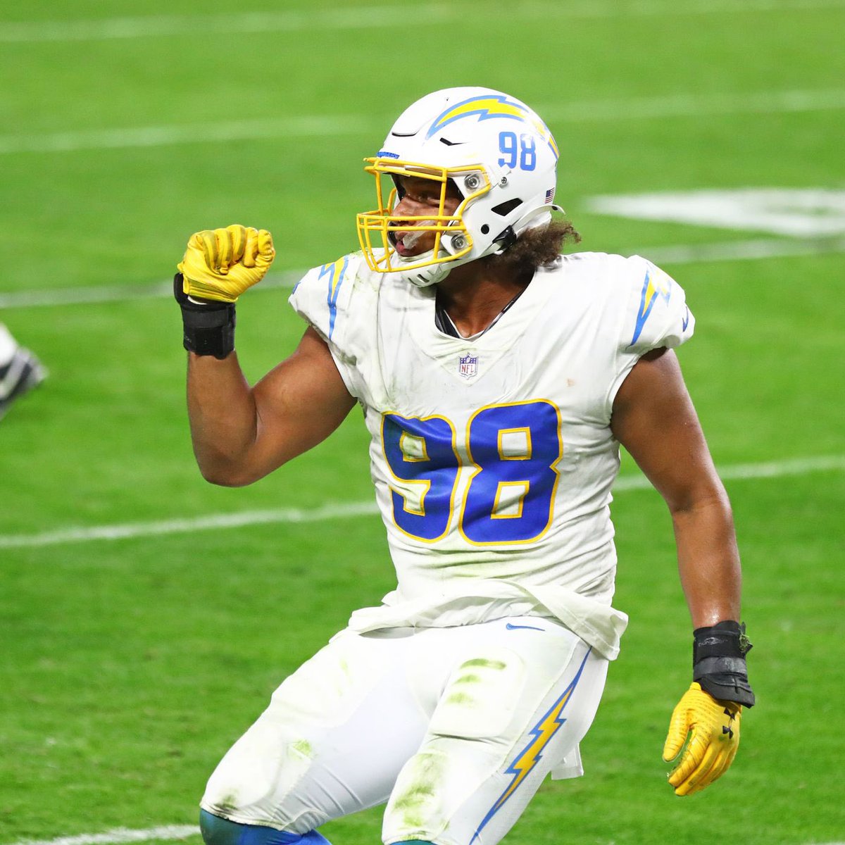 MichaelBalkoJr's tweet photo. If I can get Isaac Rochell (@isaacrochell91) to join my podcast, I’ll buy THREE people who like and retweet this tweet his jersey! Ball’s in your court, Isaac. https://t.co/O1zavWDvAr