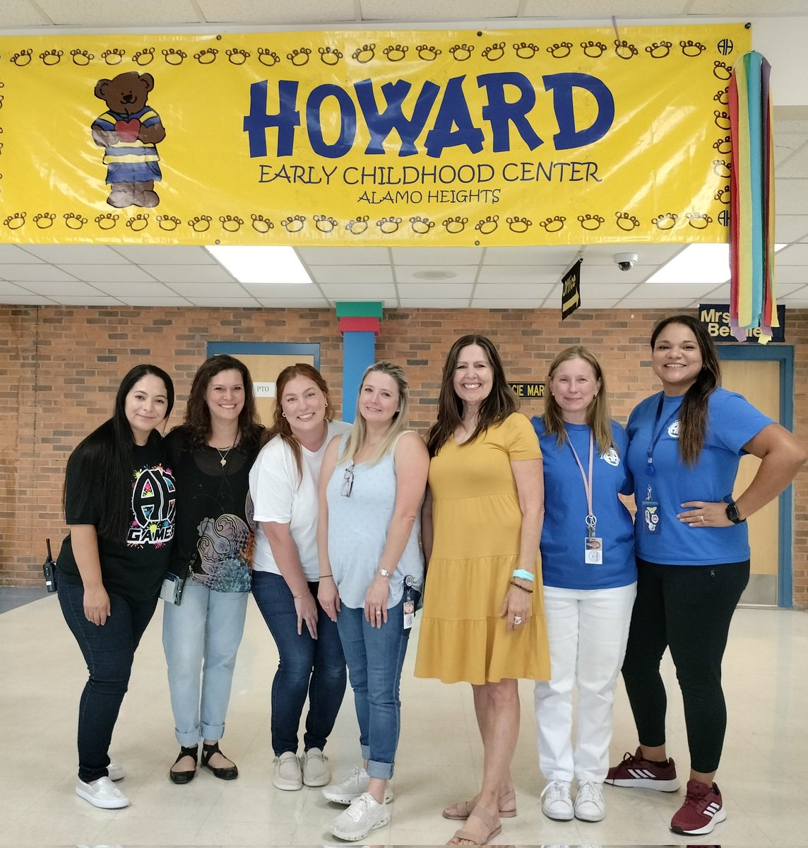 StephFHargrove's tweet photo. Howard Special Education support staff!!! We are so excited for the new school year!!! There is no place like AHISD!!! @HowardAHISD https://t.co/3xns6HtjGj