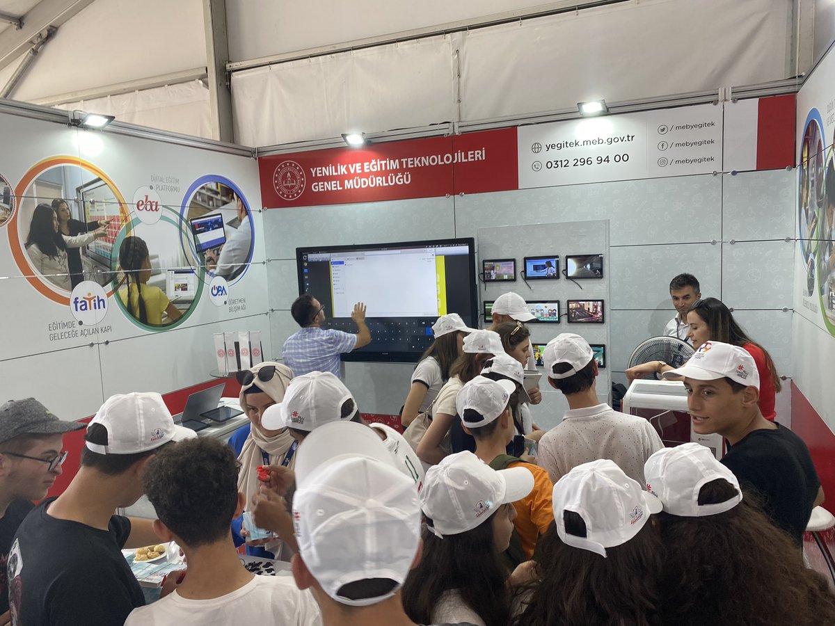 Teknofest Karadeniz de; FATİH, EBA, ÖBA, Mobil Bilim Merkezi, e-Twinning ve daha birçok projemiz ile yerimizi aldık. Sizleri standımıza bekliyoruz.#tcmeb #mebyegitek #mebeba