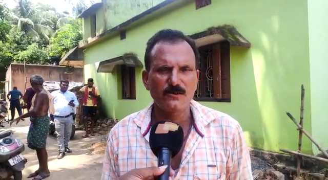otvkhabar's tweet photo. #CBI_ତଦନ୍ତ_ହେଉ_ସଂପର୍କୀୟ
-ସୁବାସଙ୍କୁ ହତ୍ୟା କରାଯାଇଥିବା ଅଭିଯୋଗ କଲେ ପିଉସୀ ପୁଅ ଭାଇ
-ସ୍ତ୍ରୀ ଓ ଶଳା ମିଶି ମାରିଛନ୍ତି, ସିବିଆଇ ତଦନ୍ତ ହେଉ- ପିଉସୀ ପୁଅ
-ମୃତଦେହରେ ଆଘାତ ଚିହ୍ନ ଥିଲା ବୋଲି କହିଲେ ପିଉସୀ ପୁଅ
-ମୃତଦେହ ଆମକୁ ଦେଲେନି କି ଦେଖାଇ ଦେଲେନି ବୋଲି କହିଲେ
#Judgedeathcase #OTV https://t.co/pCpX33RKq9