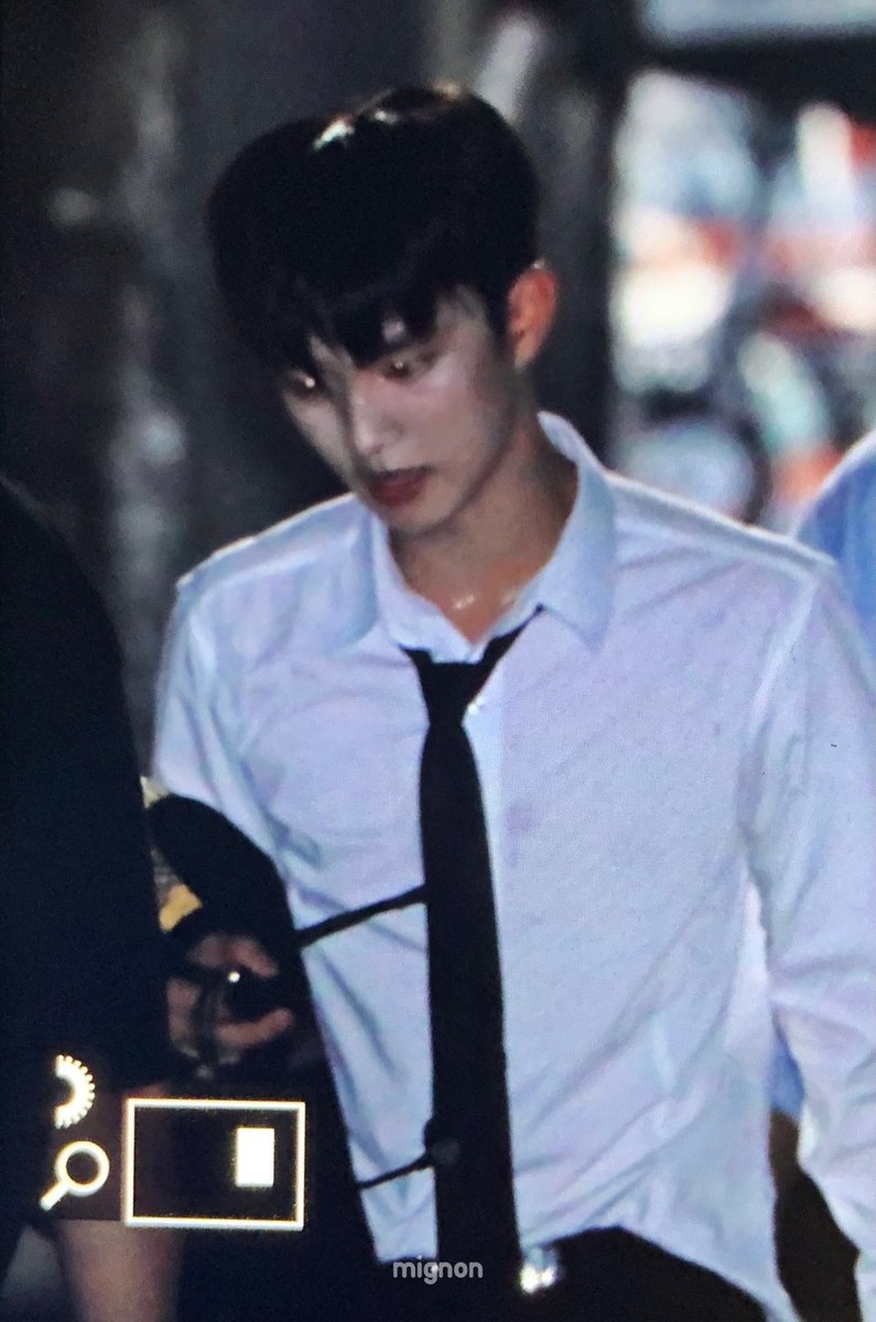 ผมเข้มมันก็จะอะไรแบบนี้รึป่าวแก