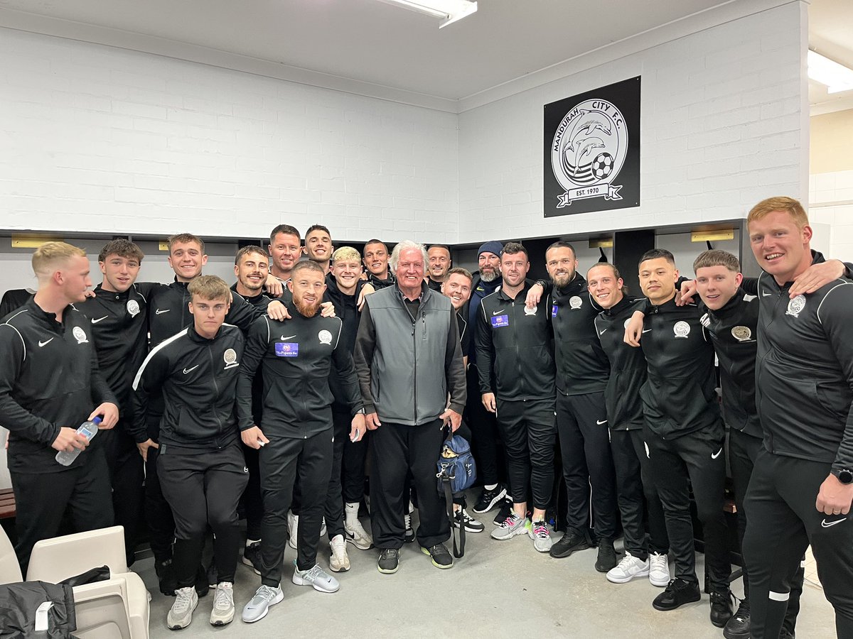 heskstat's tweet photo. Great night last night @MCFC_1970 welcomed back with Mick Lyons to meet the players and toss the coin https://t.co/LHQRmXtzrG